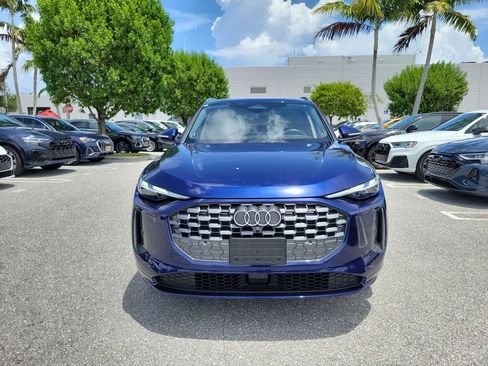 Used 2025 Audi Q5 Premium w/ Convenience Package AWD/4WD image 2