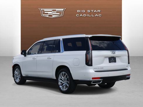 Used 2021 Cadillac Escalade ESV Premium Luxury w/ Driver Assist Tech Package image 3