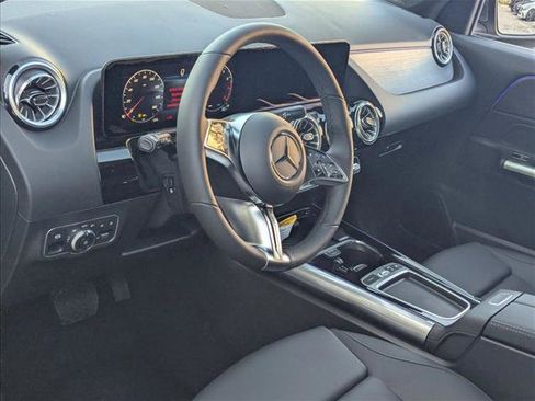 Used 2026 Mercedes-Benz GLA 250 image 3