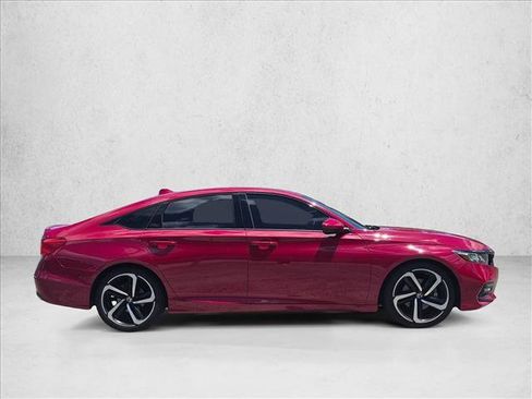 Used 2018 Honda Accord Sport image 4