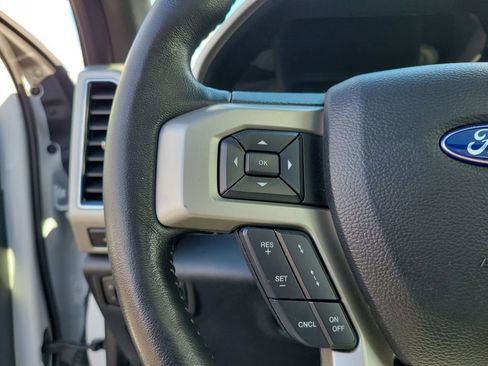 Certified 2019 Ford F150 Lariat w/ Equipment Group 502A Luxury AWD/4WD image 24