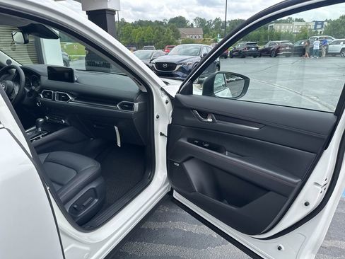 New 2025 MAZDA CX-5 Carbon Edition image 14