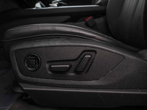 Used 2023 Audi e-tron Premium w/ Convenience Plus Package image 26