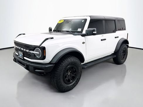 Used 2023 Ford Bronco Wildtrak AWD/4WD image 3