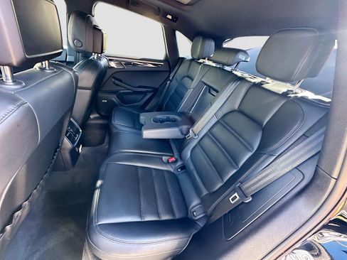 Used 2024 Porsche Macan S image 26