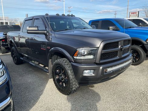 Used 2017 RAM 2500 Laramie w/ Sport Appearance Group image 3