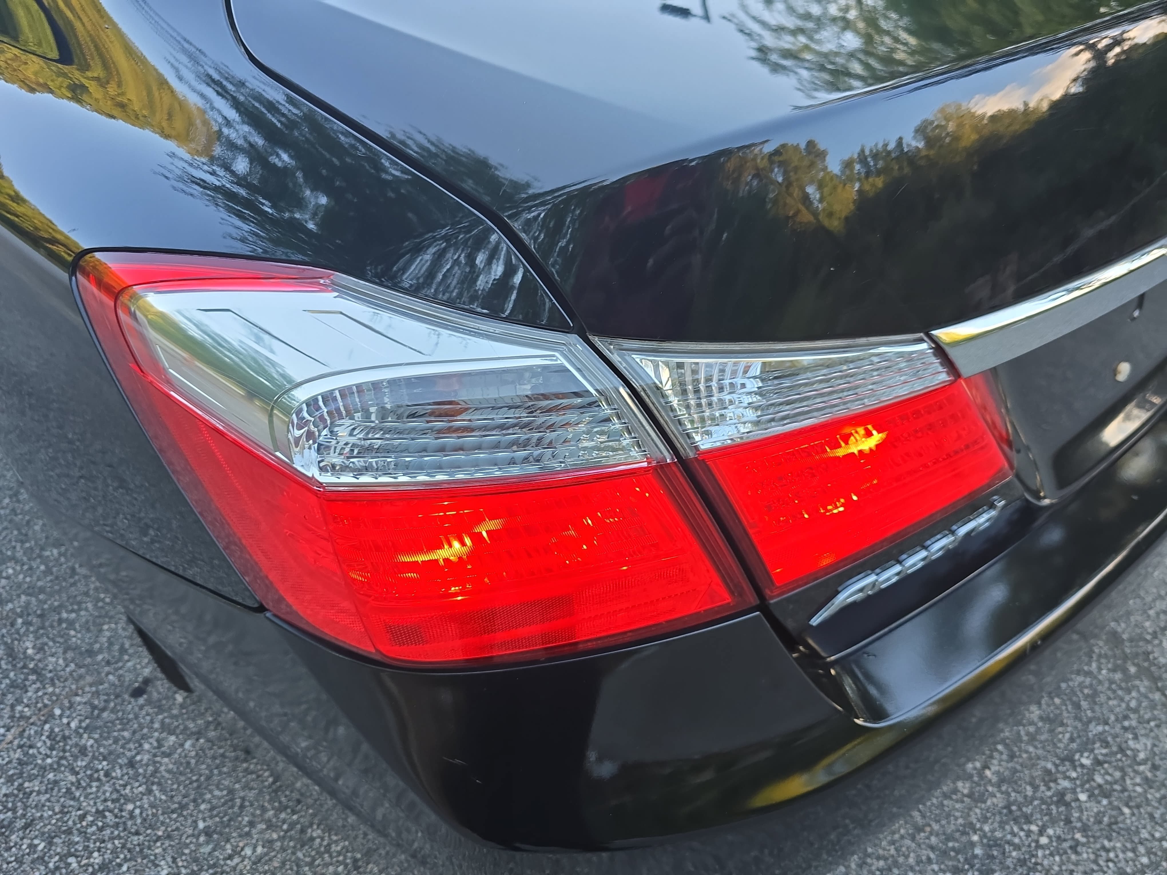 Used 2015 Honda Accord EX image 31