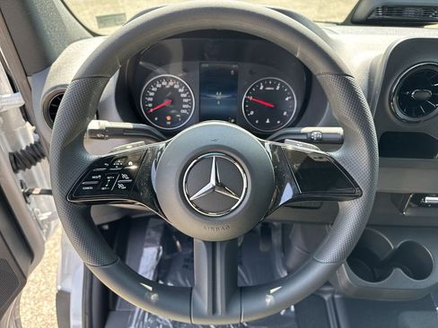 New 2025 Mercedes-Benz Sprinter 2500 image 16