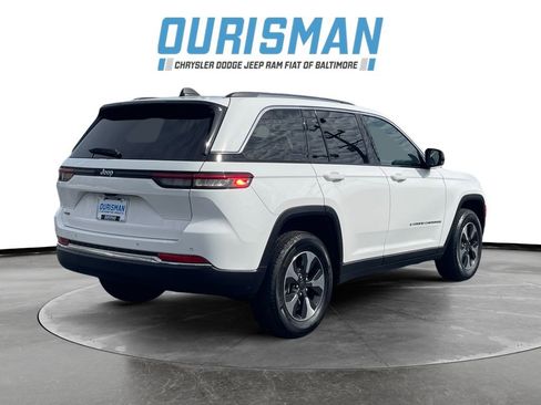 Used 2023 Jeep Grand Cherokee 4WD 4xe image 6