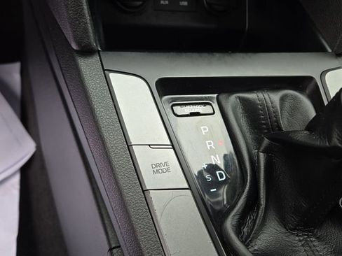 Used 2020 Hyundai Elantra SEL w/ Cargo Package (C1) image 14