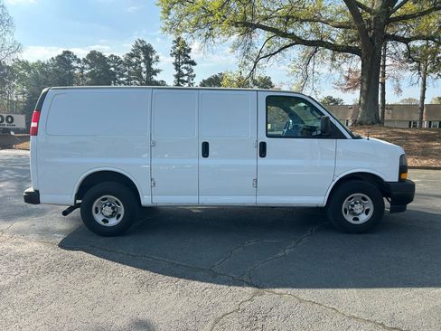 Used 2020 Chevrolet Express 2500 w/ Driver Convenience Package image 6
