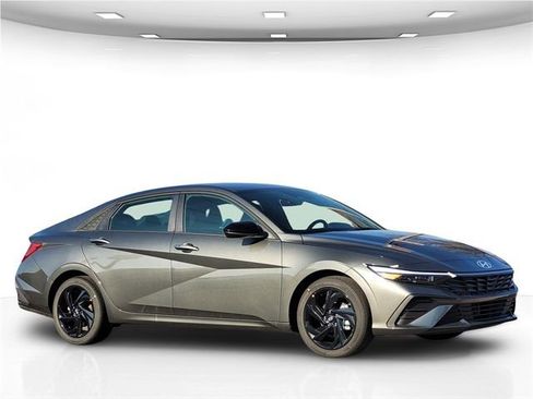 New 2026 Hyundai Elantra Sport FWD image 8