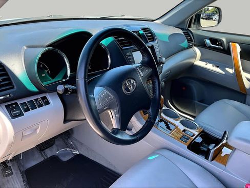 Used 2009 Toyota Highlander Limited AWD/4WD image 17