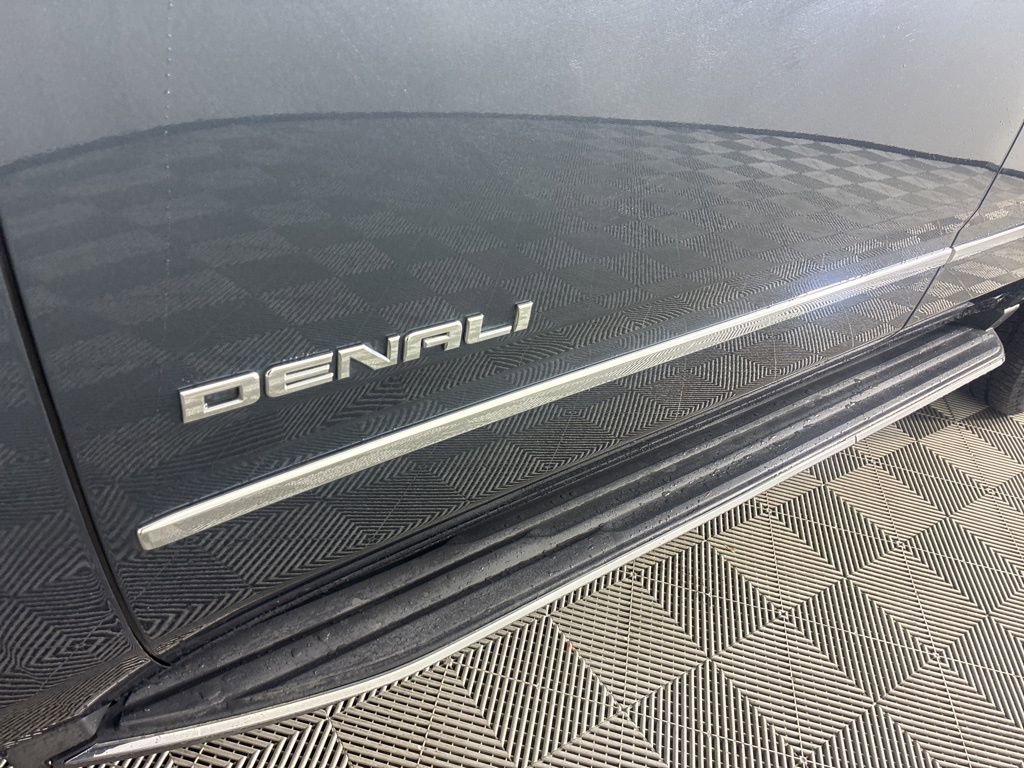 Used 2019 GMC Yukon Denali w/ Open Road Package AWD/4WD image 9