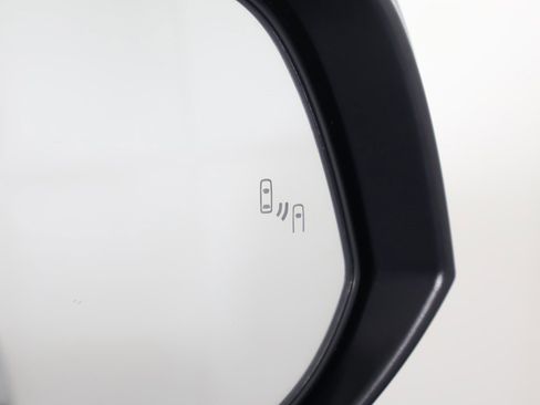 Used 2022 Toyota Tacoma TRD Sport w/ Technology Package image 34