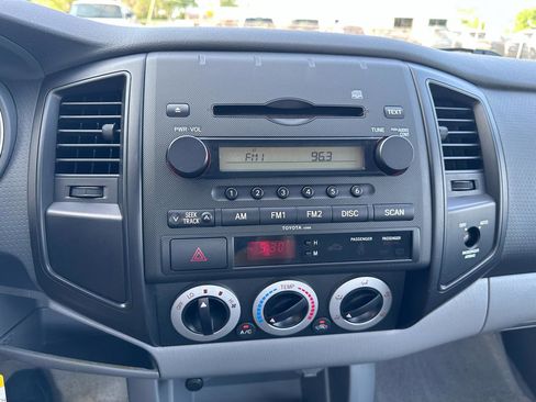 Used 2006 Toyota Tacoma 2WD Regular Cab image 25