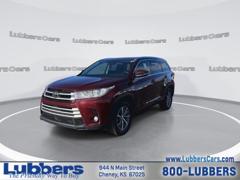 Used 2017 Toyota Highlander XLE image 4
