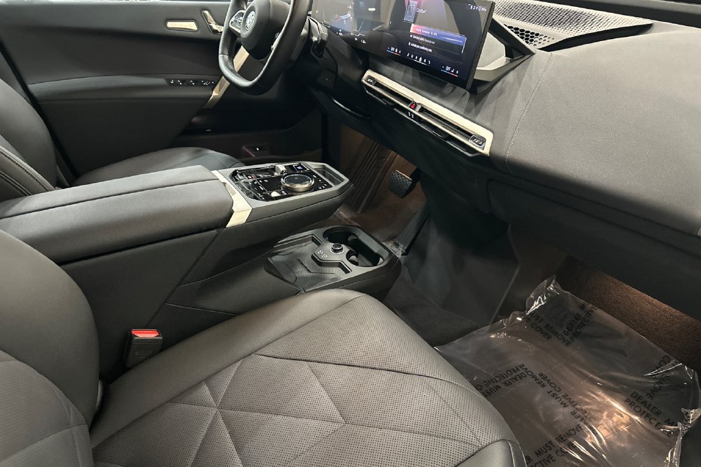 Certified 2024 BMW iX xDrive50 AWD/4WD image 18