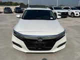 Used 2018 Honda Accord Touring image 2