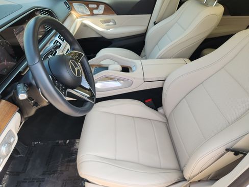 Used 2024 Mercedes-Benz GLE 450 4MATIC image 6