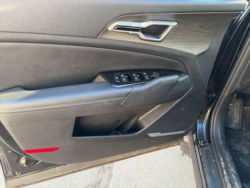 Used 2023 Kia Sportage X-Line w/ X-Line Premium Package image 12