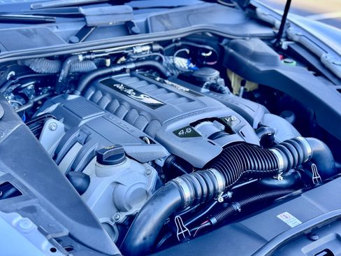 Used 2014 Porsche Cayenne Turbo S image 53