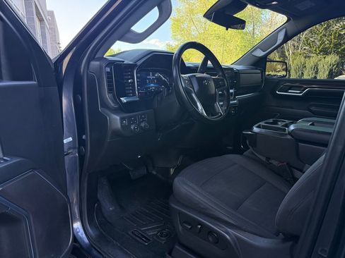 Used 2023 Chevrolet Silverado 1500 RST AWD/4WD image 35