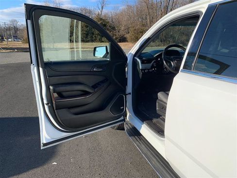 Used 2017 GMC Yukon XL SLE w/ HD Trailering Package image 38