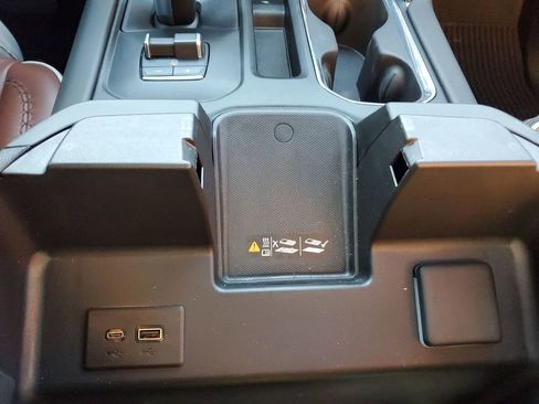 Certified 2024 GMC Sierra 1500 Denali Ultimate image 37