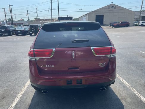 Used 2013 Lincoln MKX AWD image 6