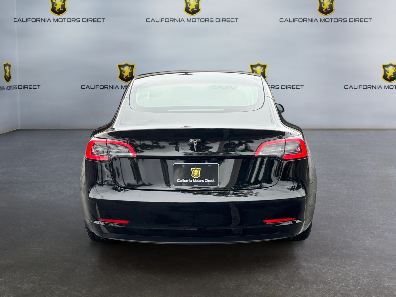 Used 2023 Tesla Model 3 Standard Range RWD image 4