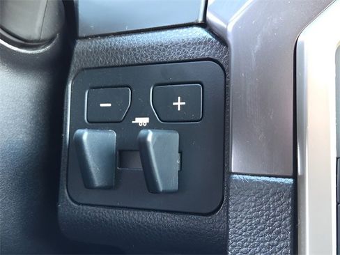 Used 2024 Toyota Tacoma TRD Sport w/ TRD Sport Upgrade Package image 28