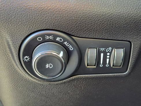 Used 2022 Jeep Compass Latitude image 7