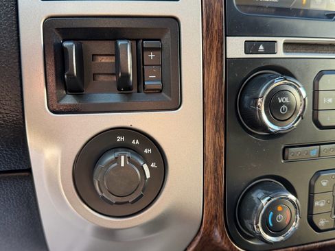 Used 2015 Ford Expedition King Ranch image 23