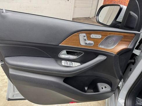 Certified 2024 Mercedes-Benz GLS 450 4MATIC image 10