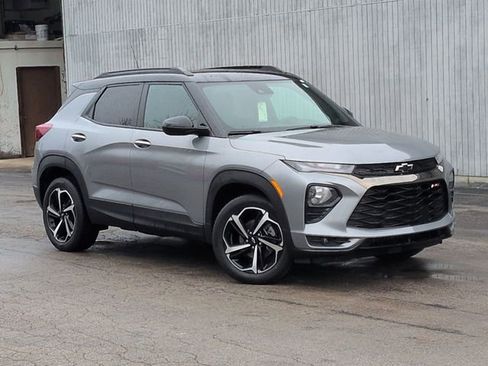 Used 2023 Chevrolet TrailBlazer RS w/ Convenience Package image 11