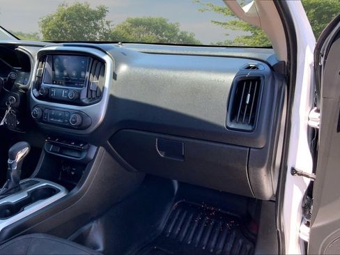 Used 2022 Chevrolet Colorado LT w/ Fleet Safety Package AWD/4WD image 20