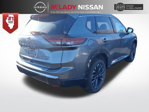 New 2026 Nissan Rogue Platinum image 7