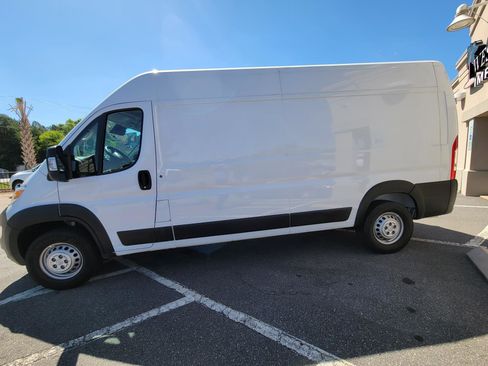 Used 2025 RAM ProMaster 2500 w/ Convenience Group FWD image 7
