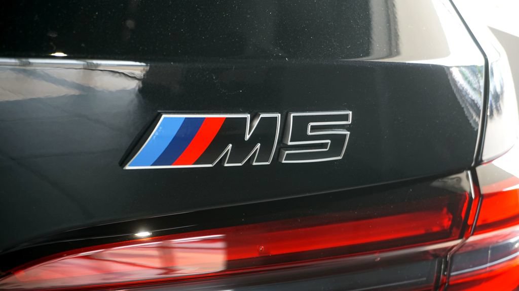 New 2027 BMW M5 Touring AWD/4WD image 5