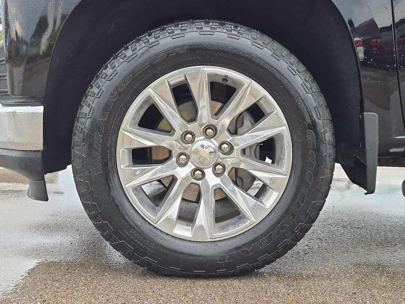 Used 2019 Chevrolet Silverado 1500 LTZ w/ LTZ Plus Package AWD/4WD image 14