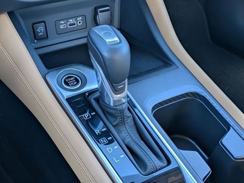 Certified 2025 Nissan Sentra SV w/ SV Premium Package FWD image 20
