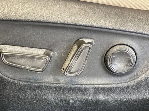 Used 2021 Toyota RAV4 XLE image 15