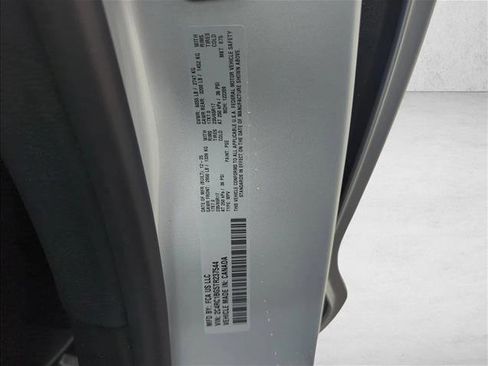 New 2026 Chrysler Pacifica Select image 18