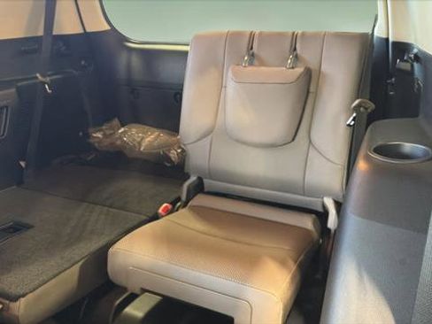 Certified 2023 Lexus GX 460 Premium w/ Premium Package image 18