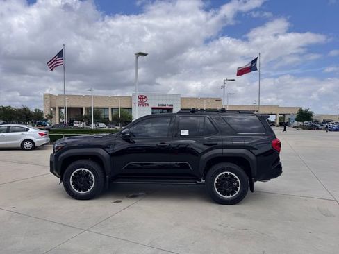 New 2026 Toyota 4Runner TRD Off-Road Premium AWD/4WD image 7