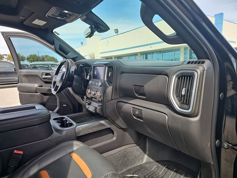Used 2019 GMC Sierra 1500 AT4 w/ AT4 Premium Package image 9