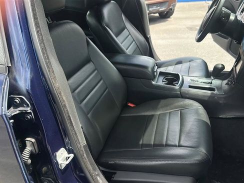 Used 2014 Dodge Charger SE RWD image 32