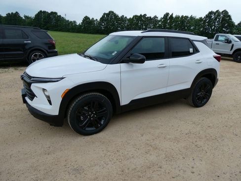 New 2026 Chevrolet TrailBlazer LT w/ Convenience Package AWD/4WD image 7