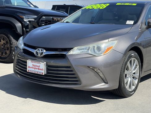 Used 2015 Toyota Camry XLE w/ Convenience Package FWD image 6